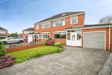 Semi-detached house - Ruscolm Close, Great Sankey, Warrington, Cheshire, WA5