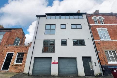 Apartment - Colwyn Road, Northampton NN1