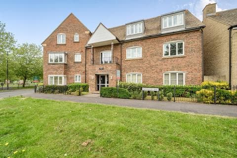 Apartment - Redhouse Way, Swindon, Wiltshire