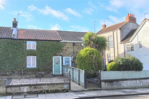 End of terrace house - High Street, Eston