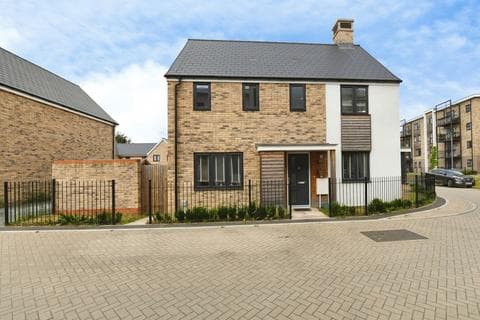 Detached house - Arclight Way, Colchester, Essex, CO1