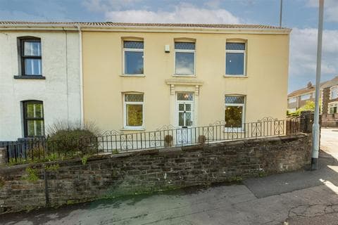 Semi-detached house - Jersey Road, Bonymaen, Swansea