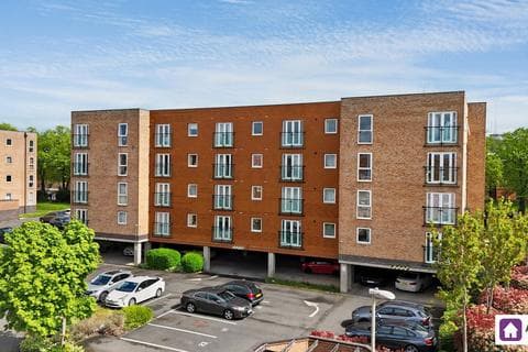 Flat - Pavilion Close, Leicester, LE2