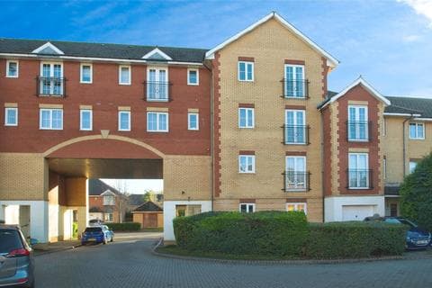 Flat - Harrison Way, Cardiff, CF11