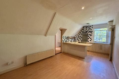 Flat - Flat 5, 2 Victoria Road, Colchester, Essex CO3 3NT