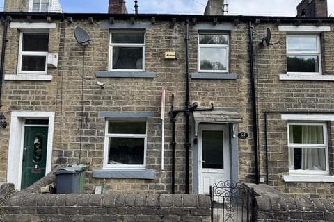Terraced house - Armitage Road, Huddersfield HD4