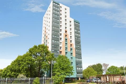 Flat - Bayswater Court, Hull