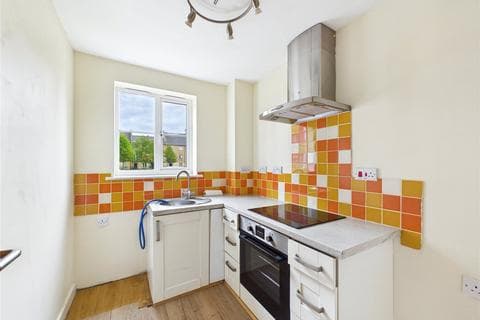 Apartment - Mortimer Gardens, Colchester, Essex, CO4