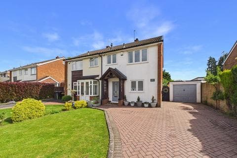 Semi-detached house - Oaken Park, Codsall, Wolverhampton, WV8