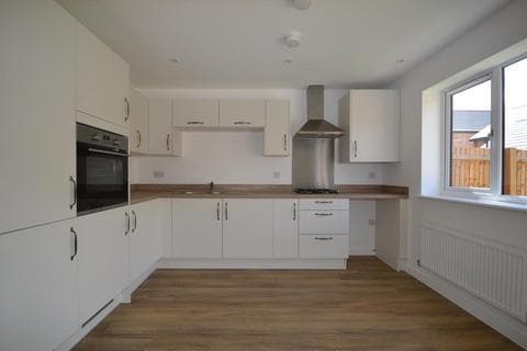 Terraced house - Whitehouse Park, Milton Keynes MK8