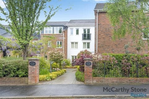 Apartment - Booths Hill Close, Lymm