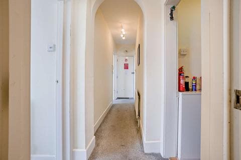 Flat - Southern Road, Bournemouth, BH6