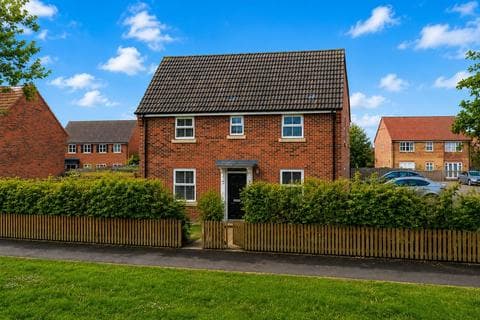End of terrace house - Lawton Walk, Hessle