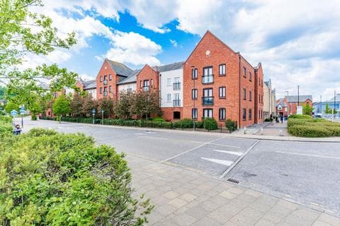 Flat - Wherry Road, Norwich