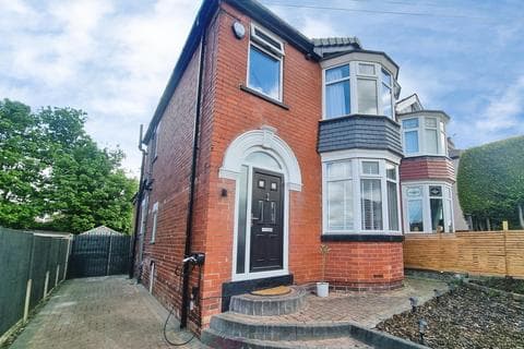 Semi-detached house - Chestnut Avenue, Doncaster DN2