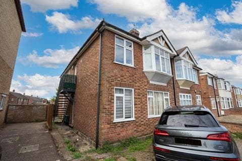 Flat - Elfleda Road, Cambridge, CB5