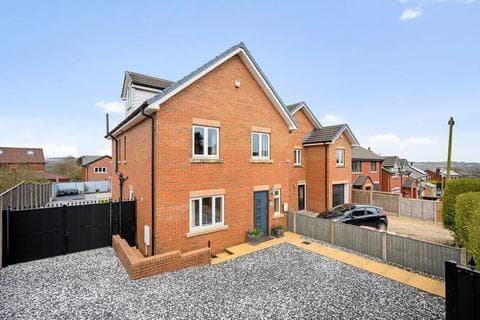 Detached house - Whitehall Lane, Blackrod