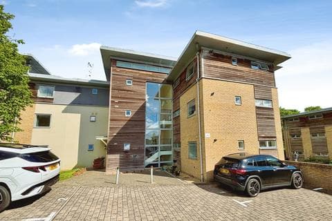 Apartment - Sotherby Drive, Cheltenham, Gloucestershire