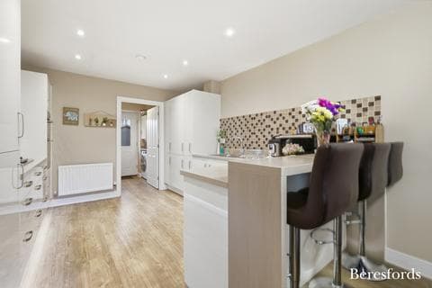 Detached house - Ipswich Road, Colchester, CO4