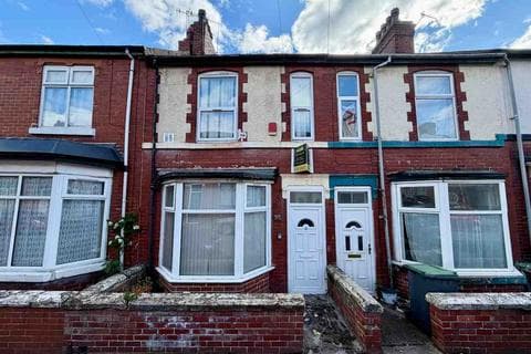 Terraced house - Stanley Street, Stoke-on-Trent ST6