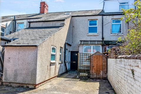 Terraced house - Carshalton Road, Blackpool, FY1