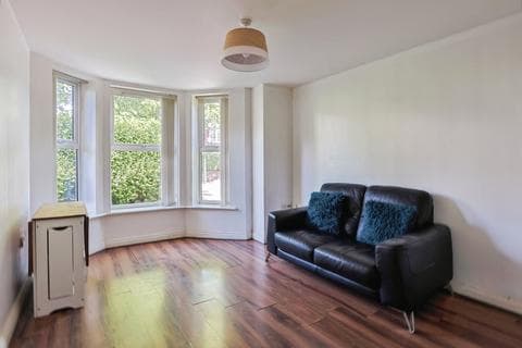 Flat - Hawkwood Road, Bournemouth, Dorset, BH5