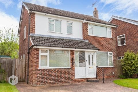 Detached house - Wadeson Way, Croft, WA3
