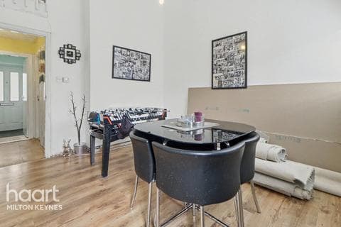 Terraced house - Kingsfold, Milton Keynes