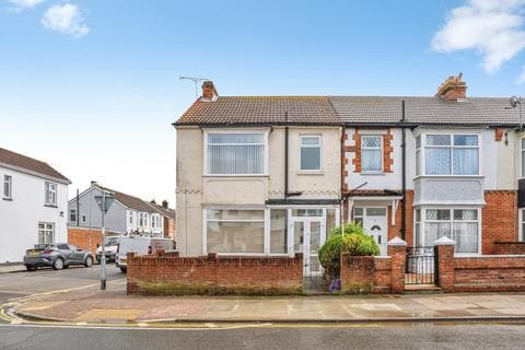 End of terrace house - Mayfield Road, Portsmouth, Hampshire, PO2