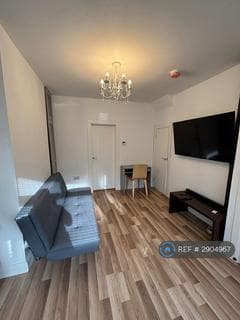 Semi-detached house - Glencairn Crescent, Belfast, BT13