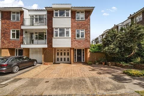House - Woodville Drive, Portsmouth PO1