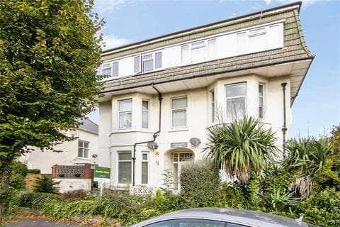 Flat - Argyll Road, Bournemouth, Dorset, BH5