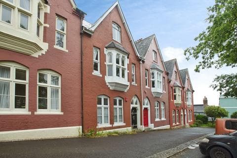 Flat - Molesworth Road, Stoke, Plymouth, Devon, PL1