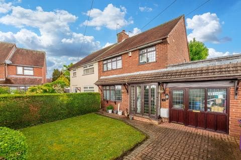 Semi-detached house - Kitchen Lane, Wednesfield, Wolverhampton, West Midlands, WV11