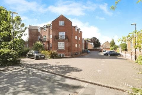 Flat - Lawrence Street, York, North Yorkshire, YO10