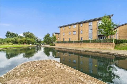 Flat - Old Towcester Road, Northampton NN4