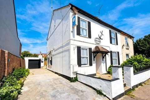 Semi-detached house - Percival Street, Peterborough, PE3 6AU