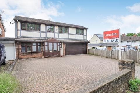 Detached house - Cannock Road, Featherstone, Wolverhampton
