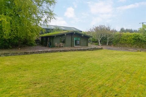 House - Tealing Road, Dundee DD3