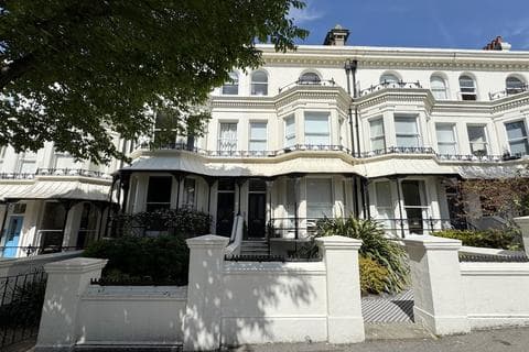 Apartment - Sillwood Road, Brighton.