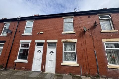 Terraced house - Grenfell Avenue, Blackpool FY3