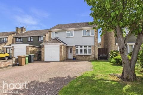 Detached house - Broughton Gardens, Brant Road