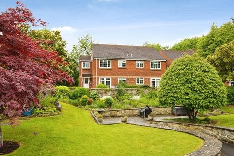 Maisonette - Greenway Lane, Charlton Kings, Cheltenham, Gloucestershire, GL52