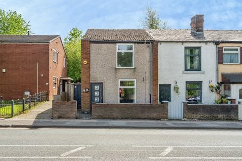 End of terrace house - Wigan Road, Westhoughton, Bolton, Greater Manchester, BL5