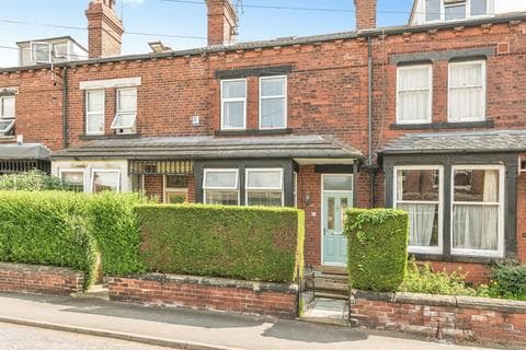 Terraced house - Kirkstall Avenue, LEEDS
