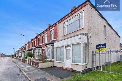 End of terrace house - Stamford Avenue, Blackpool, FY4 2BH