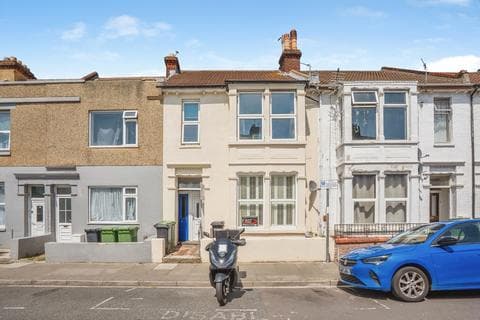 Flat - Derby Road, PORTSMOUTH, Hampshire, PO2