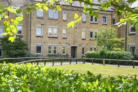 Flat - Olympian Court, York YO10