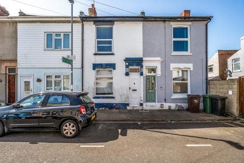 Terraced house - Lower Brookfield Road, Hampshire PO1