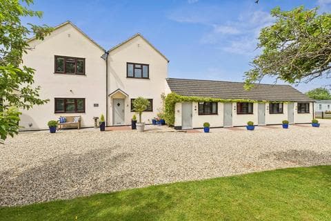 Detached house - Gloucester Road, Staverton, Cheltenham, Gloucestershire, GL51